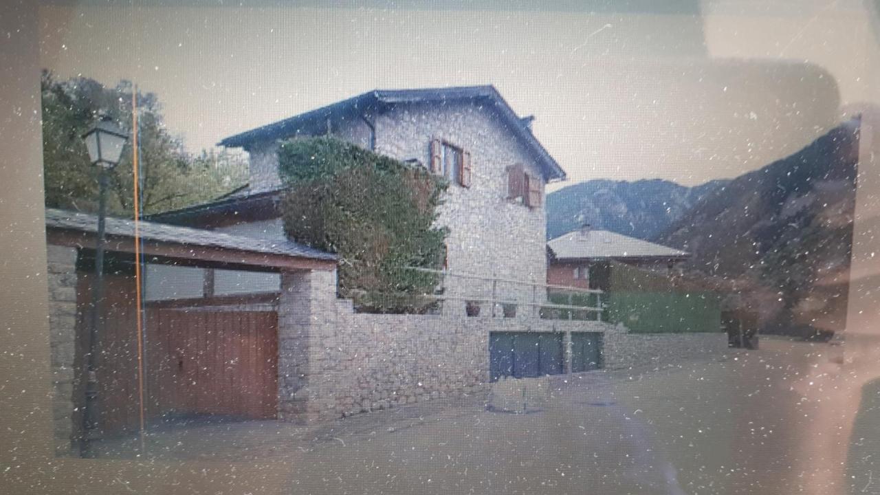 瑞迪瑟丹亚Casa Riu别墅 外观 照片